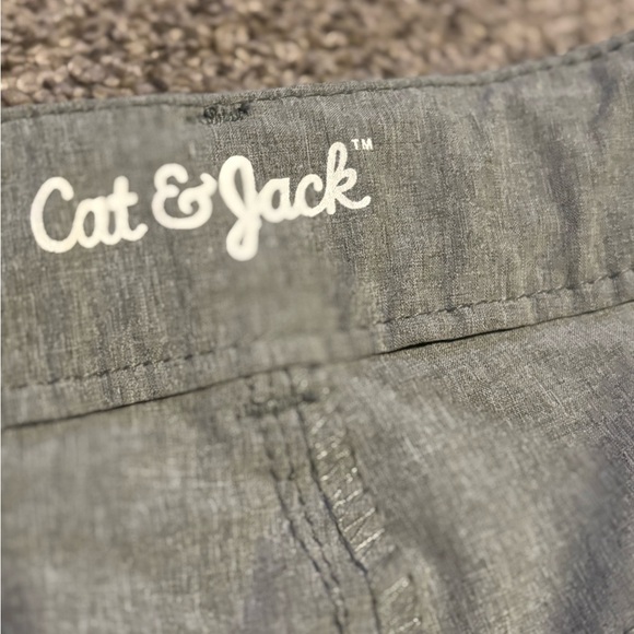Cat & Jack Kids Gray Shorts - Picture 2 of 4